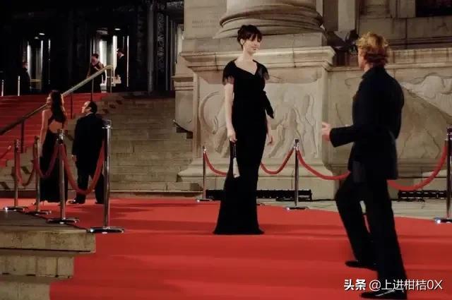 穿普拉達(dá)的女王深度解析（穿普拉達(dá)的女王）(10)